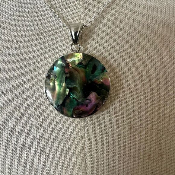 Abalone pendant necklace - Picture 2 of 11